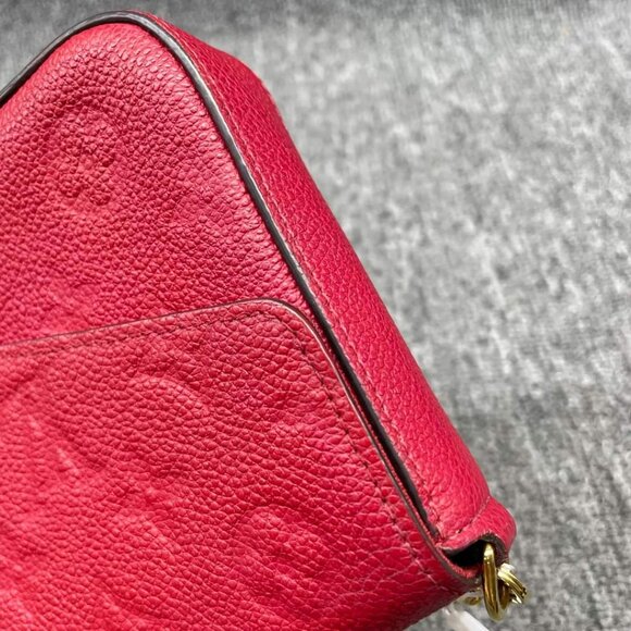 100%  Authentic Louis Vuitton Pochette Felicie Red W/P Monogram Shoulder Bag - Picture 5 of 16
